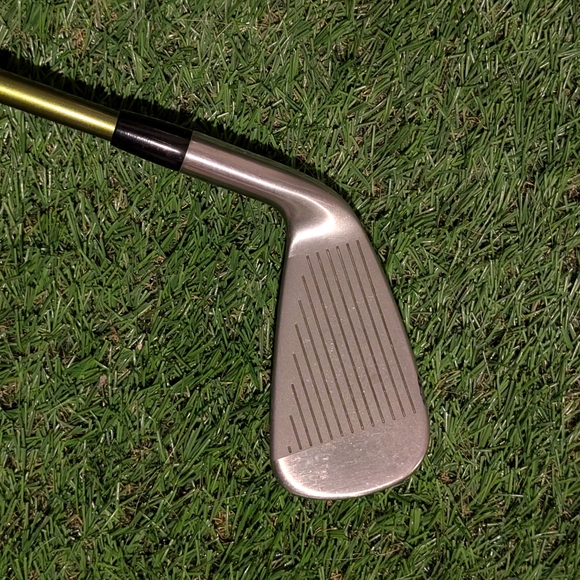 Titleist 503H Silver Hybrid Club - Picture 2 of 4